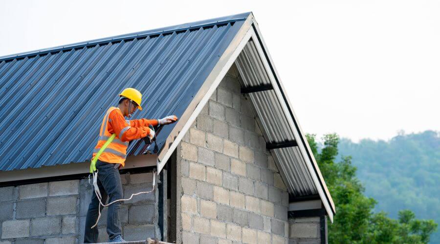 Professional gutter cleaning in West Hartland, CT